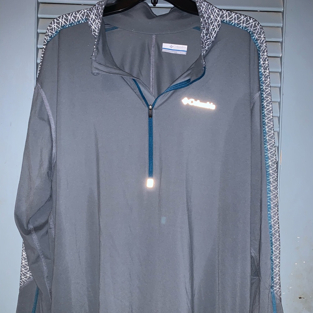 Columbia Pull Over
